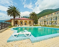 Отель Лазурный берег (Гагра)