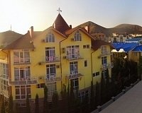 Отель Лазурный (Коктебель)