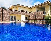 Отель Крымский Бриз Hotel & Villas (Ялта)